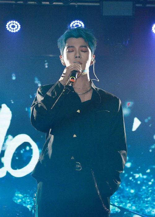 王栎鑫演唱会爆料视频